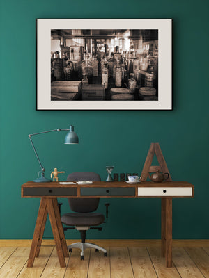 Rustiek Fine Art foto van antieke drogisterijartikelen