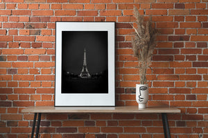 Luci della Torre Eiffel di notte