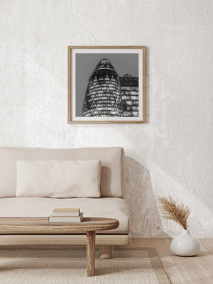 Foto de arquitectura de vidrio triangular