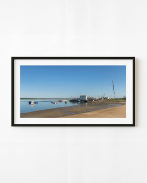 Fischerhafen von New Hampshire bei Ebbe unter einem klaren blauen Himmel