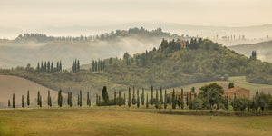 Mistig landschap Toscane