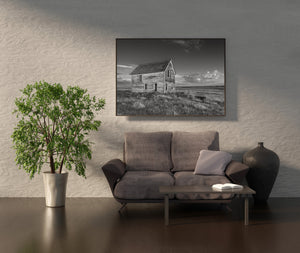 Stimmungsvolle monochrome Bauernhofszene im ländlichen Kanada